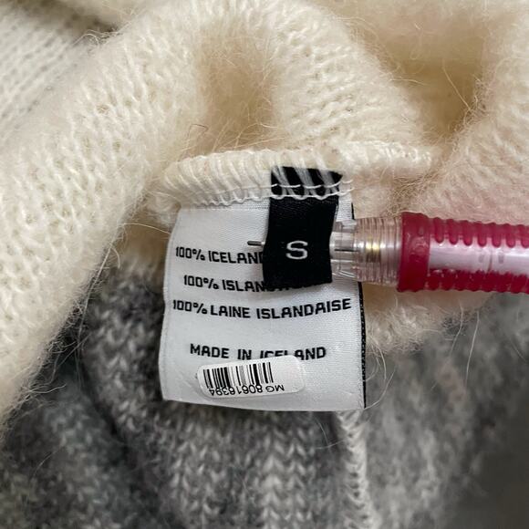 Varma Icelandic Wool Button Up Knit Cardigan Fuzzy Sweater Cream Gray Size Small - Picture 4 of 10